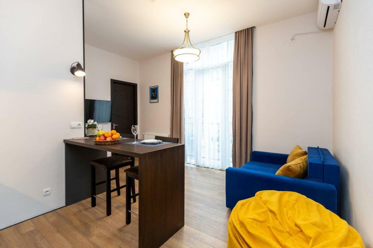 Wehost Apartment Near Fabrika Tbilisi Exterior photo